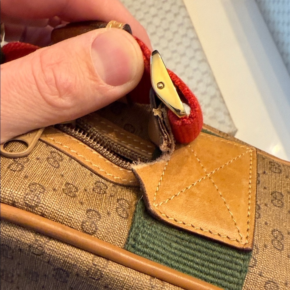 Vintage Gucci Bag with Original Box – Rare 80s Find! - Picture 11 of 13